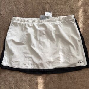 Nike Dri-FIT White Skirt with Black Tag